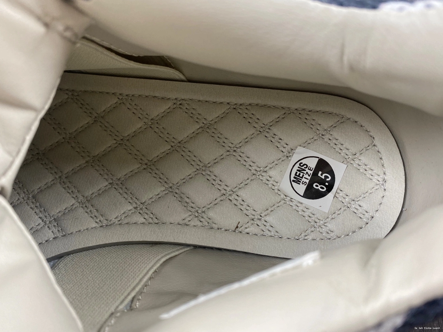 Retro - Jordan 4 Snakeskin 819139-030 0405